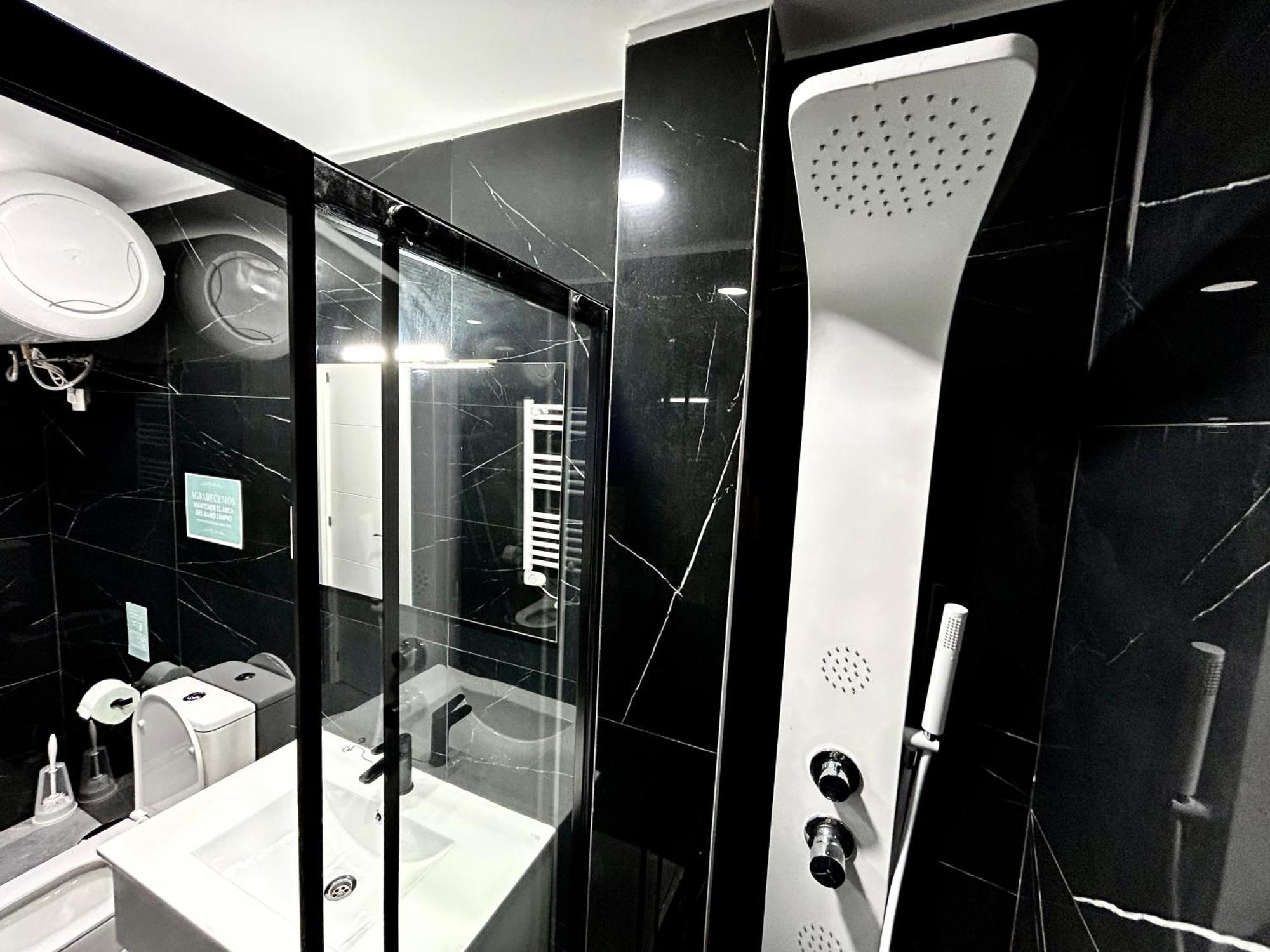 Rooms Rayo Madrid Bagian luar foto